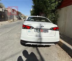 نيسان فيرسا